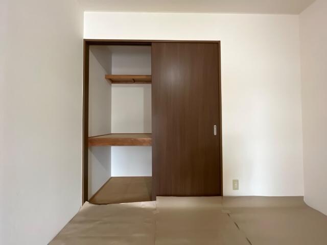 物件内観写真18　(収納)