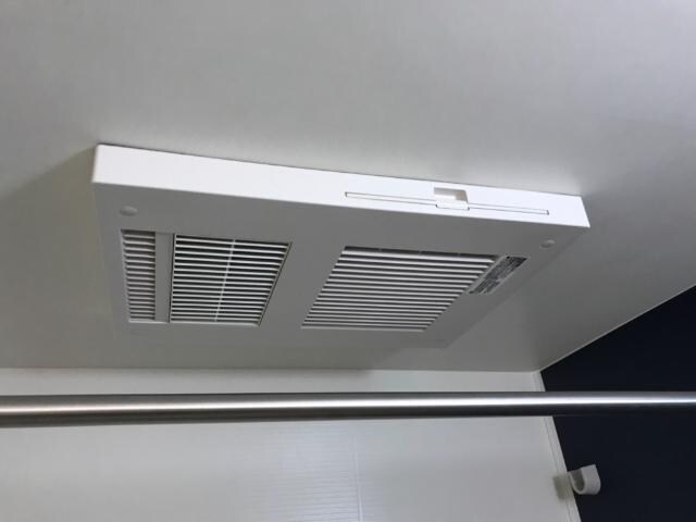 物件内観写真24　(浴室乾燥機)