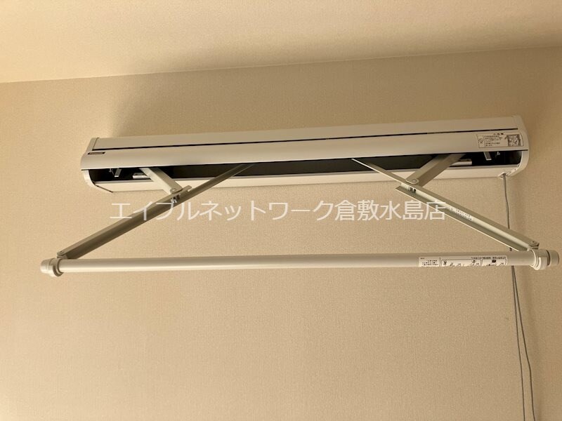 物件内観写真12　(室内物干し)