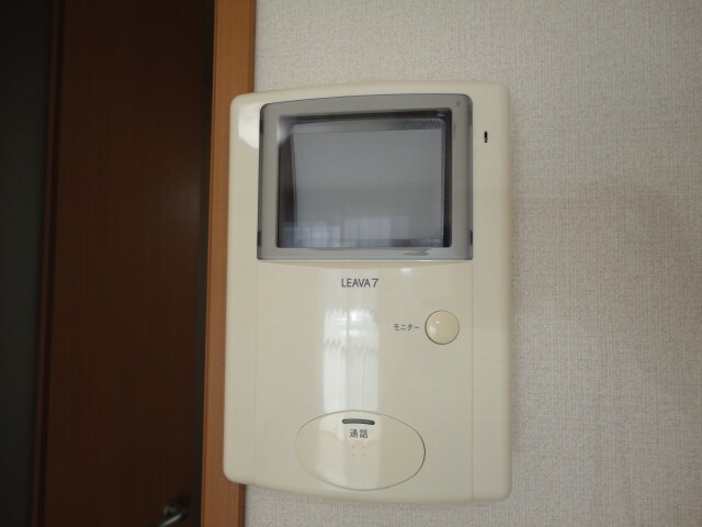 物件内観写真15　(カメラ付インターホン)