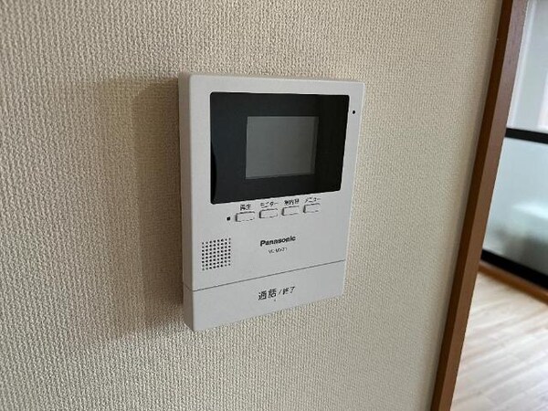 内装他(カメラ付インターホン)