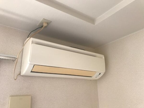 建物設備(エアコン)
