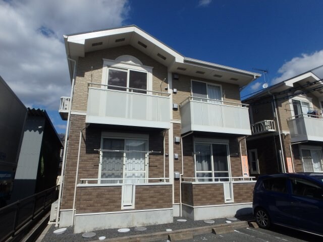 物件外観写真1　(総社市井手　グランパレＫ　1LDＫ　外観)