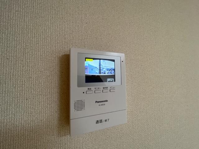 物件内観写真15　(カメラ付インターホン)