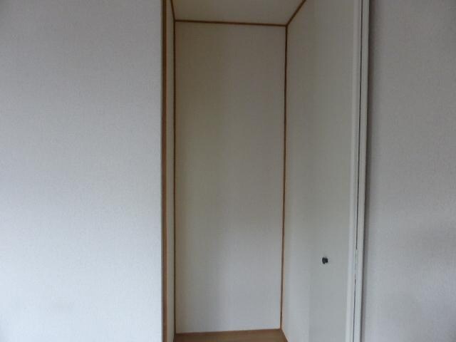 物件内観写真7　(収納)