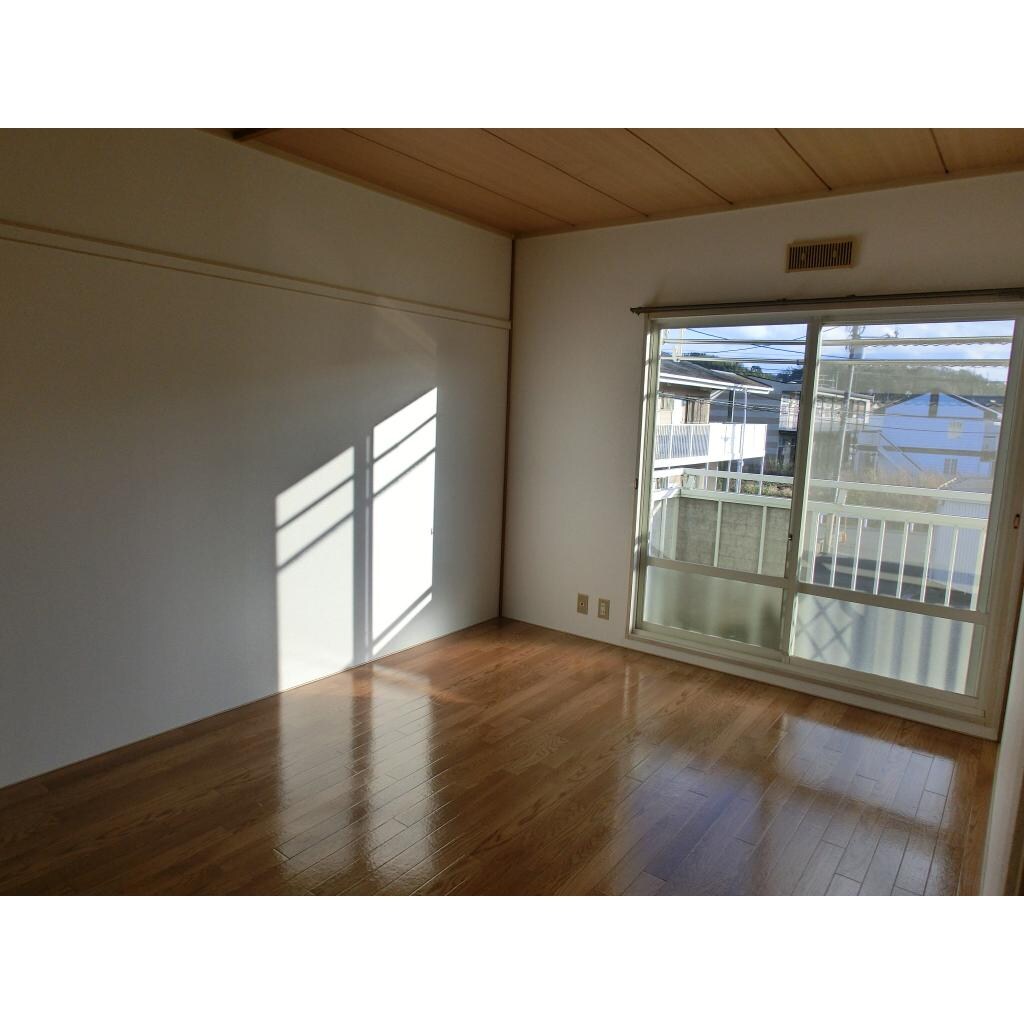 物件内観写真6　(洋室)