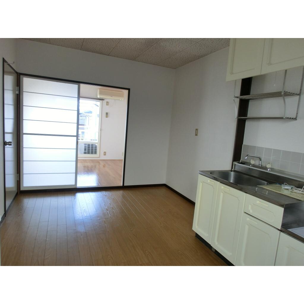 物件内観写真9　(リビング)