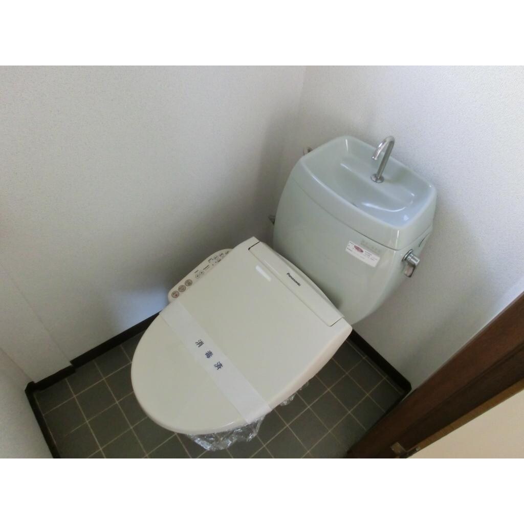 物件内観写真10　(トイレ)