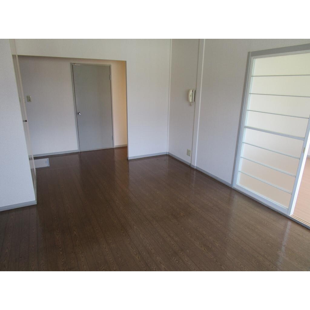 物件内観写真7　(リビング)