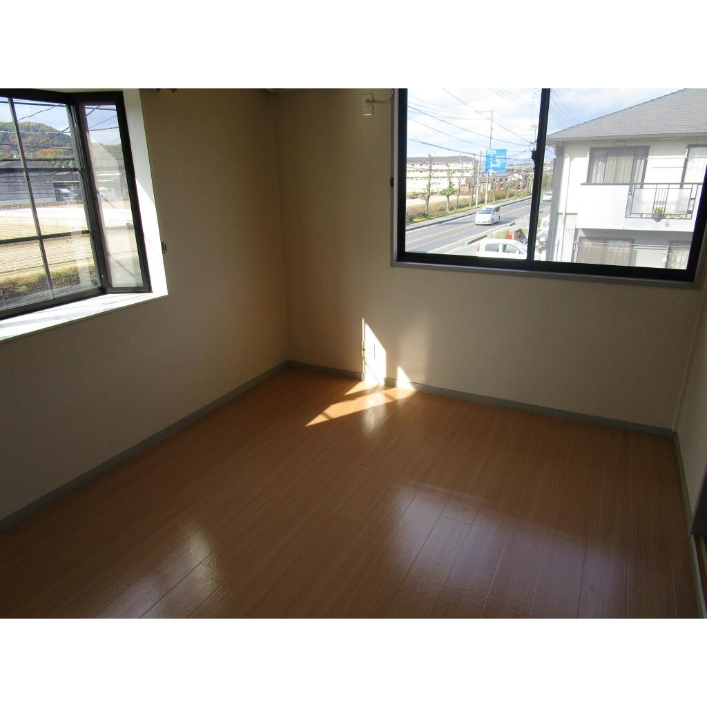 物件内観写真11　(洋室)