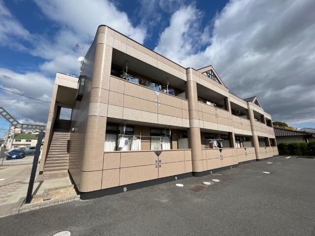 物件外観写真1　(外観写真（昼）)