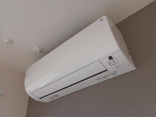 建物設備(エアコン)