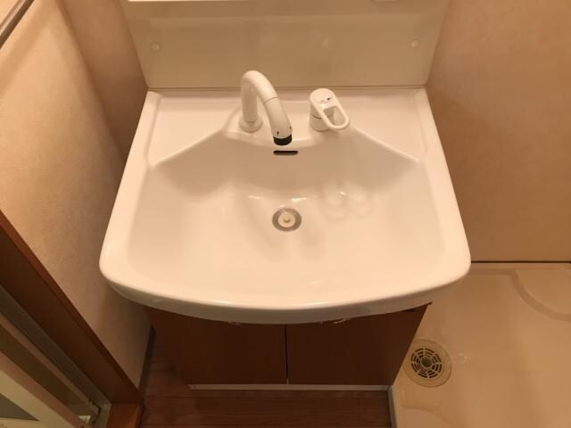 物件内観写真13　(洗髪洗面化粧台)