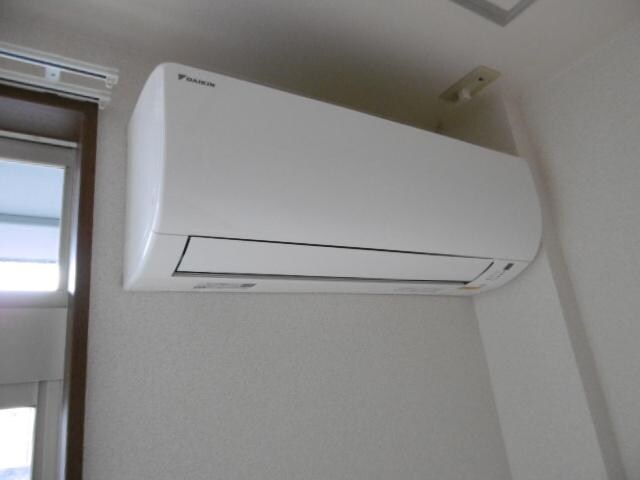 物件内観写真22　(エアコン（洋室）)