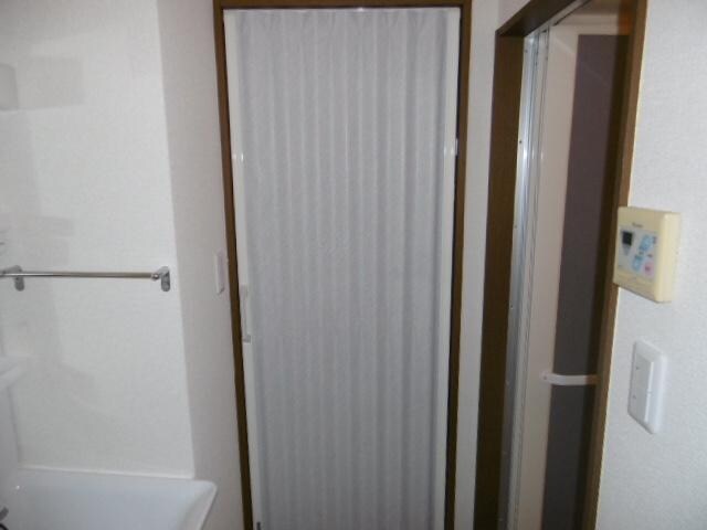 物件内観写真25　(洗面)