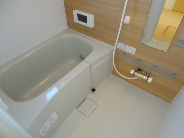 物件内観写真2　(バス／シャワールーム等)