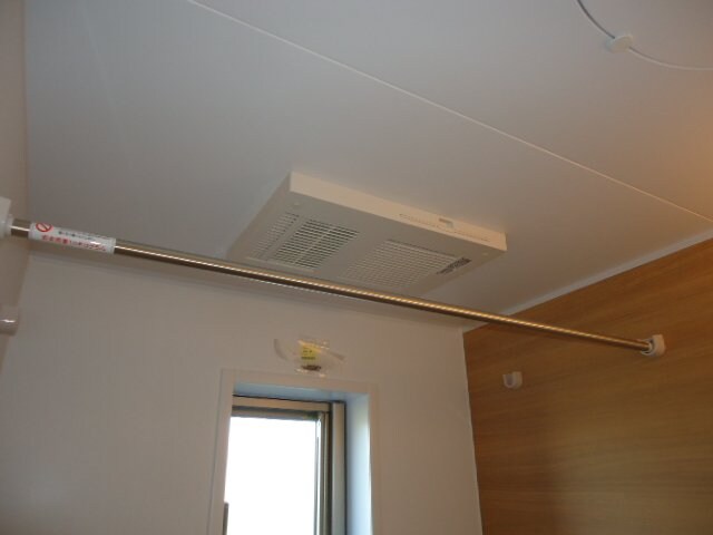 物件内観写真16　(浴室換気乾燥機)