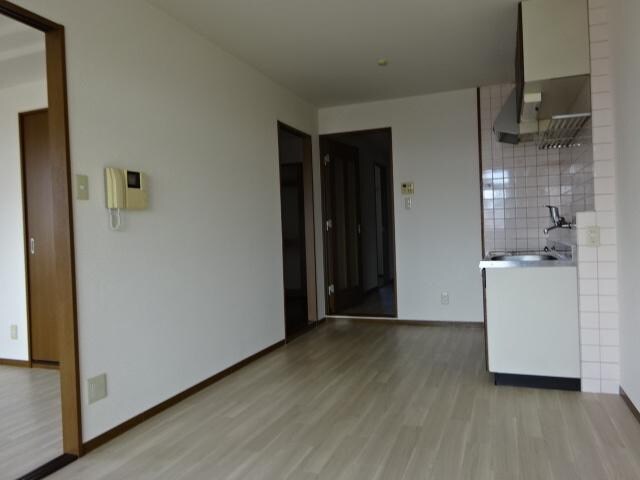 物件内観写真9　(ダイニングキッチン)