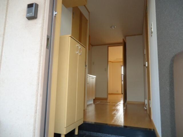 物件内観写真15　(玄関)