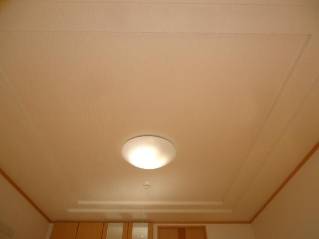 物件内観写真18　(照明器具)