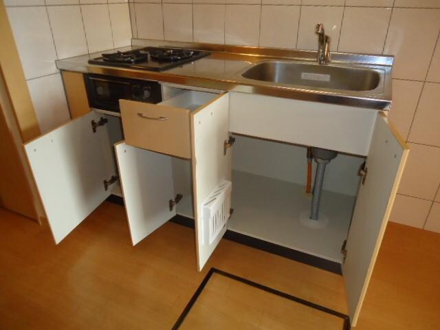 物件内観写真23　(キッチン収納)