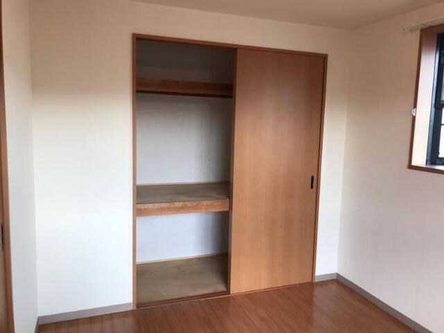 物件内観写真9　(収納)