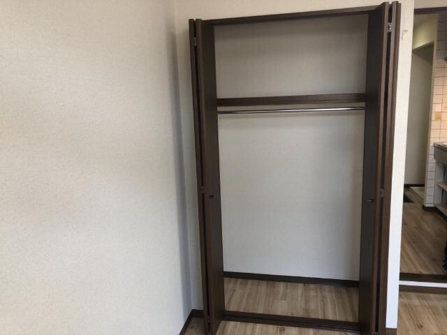 物件内観写真8　(収納)