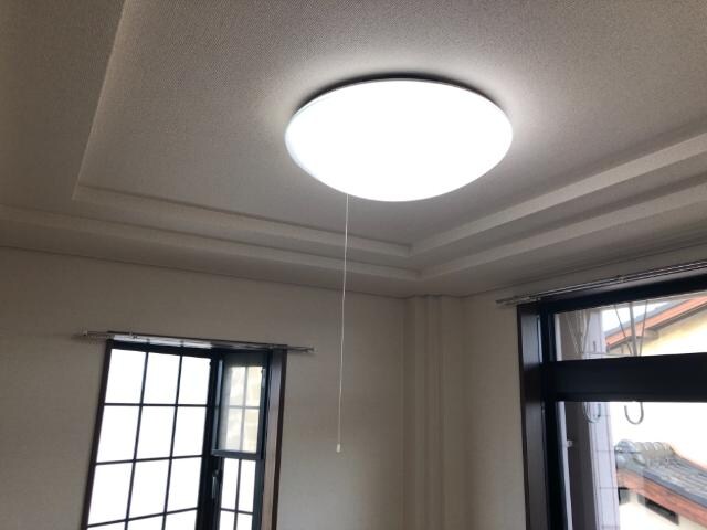 物件内観写真15　(照明器具)