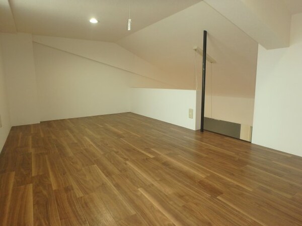 その他(松島　クレストウッド　1R+ロフト　ロフト)