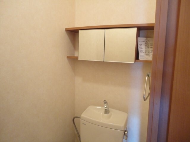 物件内観写真28　(トイレ)