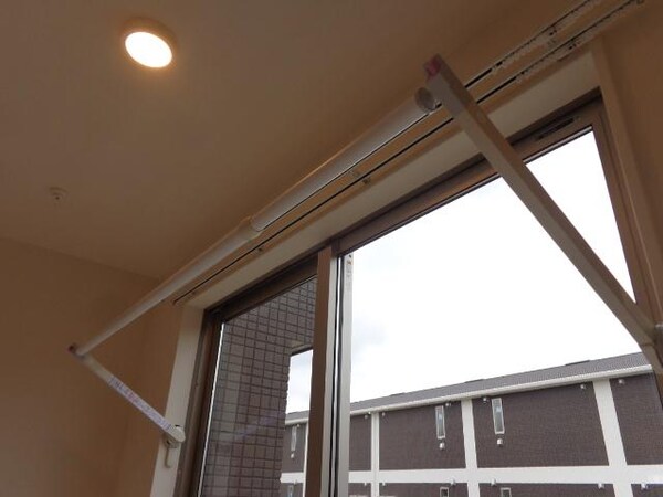 建物設備(室内物干)