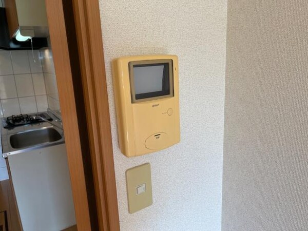 内装他(カメラ付インターホン)