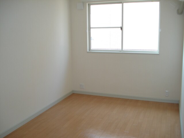 物件内観写真12　(洋室)