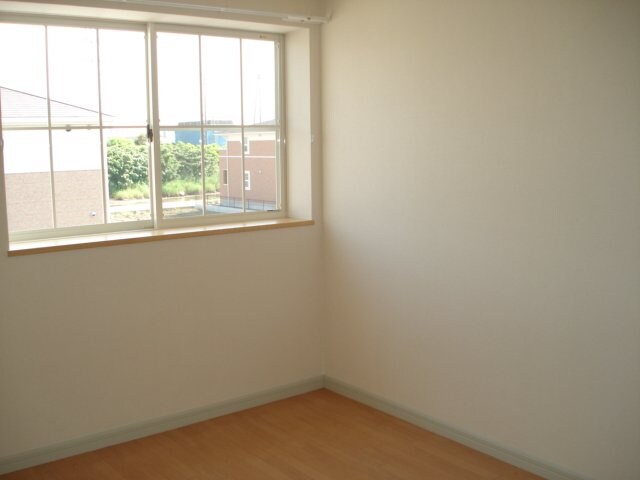 物件内観写真13　(洋室)