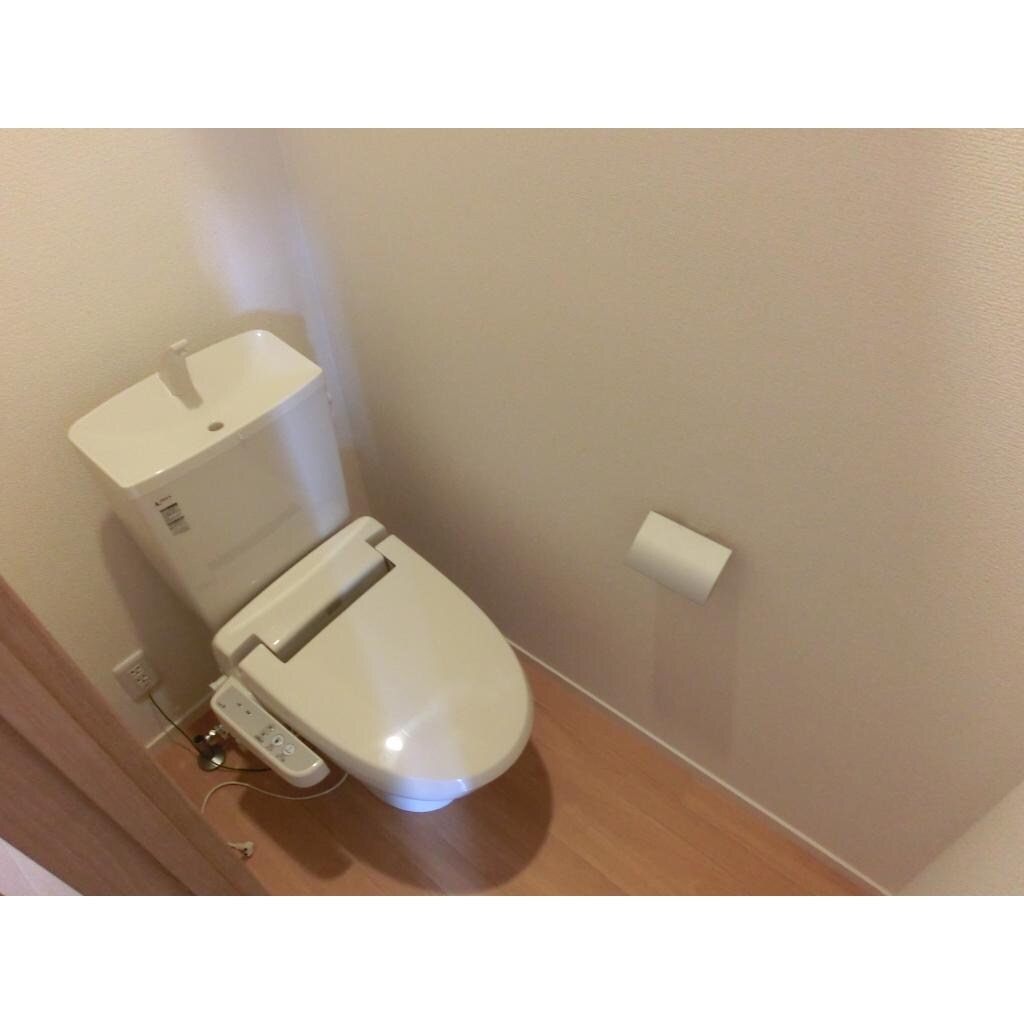 物件内観写真9　(トイレ)