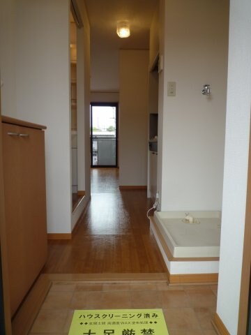 物件内観写真18　(神田　マーチ　１K　玄関)