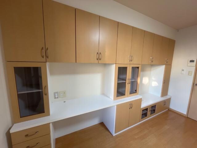 物件内観写真11　(洋室)