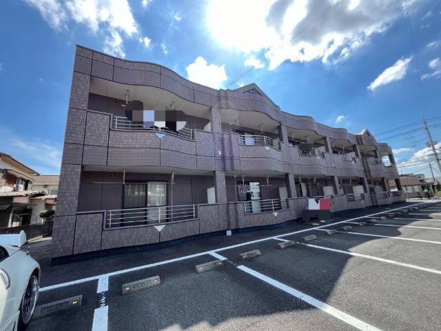 物件外観写真2　(外観写真（昼）)