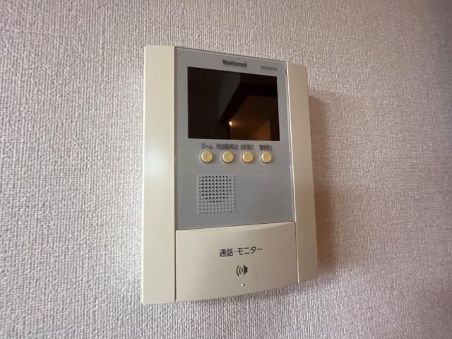 物件内観写真17　(カメラ付インターホン)
