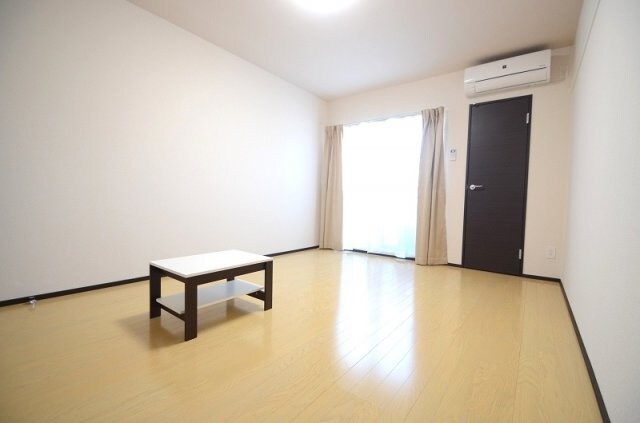 物件内観写真4　(備品や設備仕様は号室等により異なります現地をご確認下さい。　)