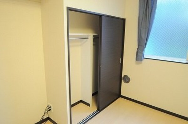 収納(備品や設備仕様は号室等により異なります現地をご確認下さい。　)