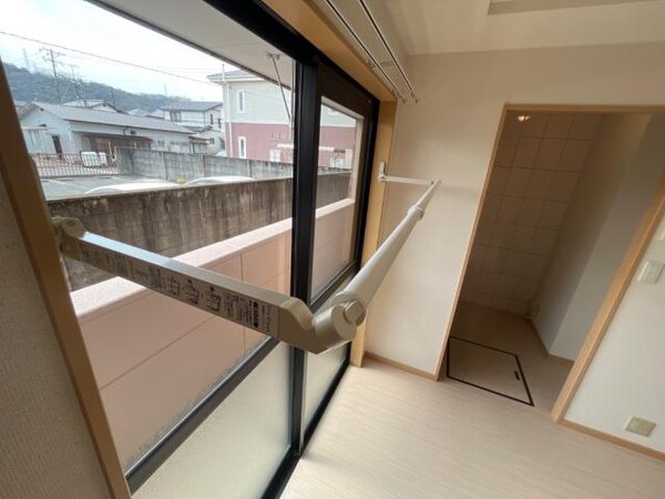 建物設備(室内物干し)