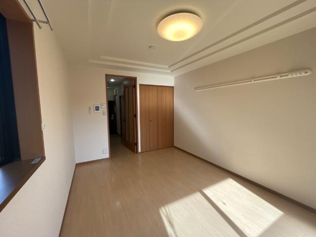 物件内観写真24　(洋室)