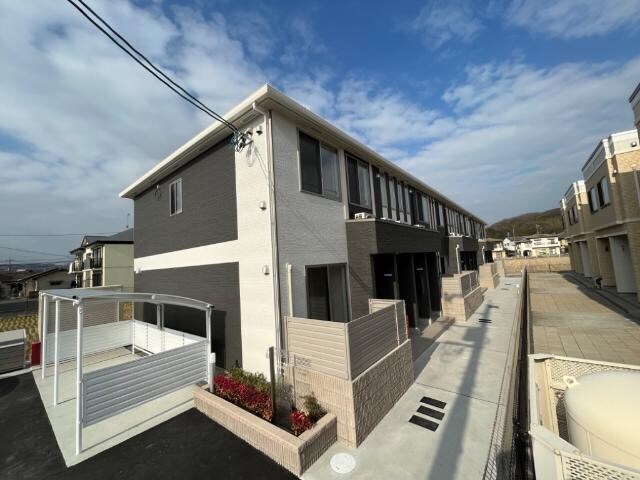 物件外観写真1　(外観写真（昼）)