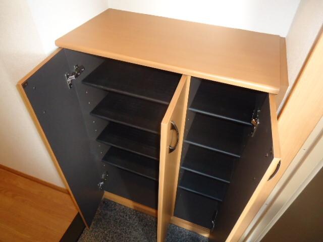 物件内観写真17　(下駄箱（イメージ）)