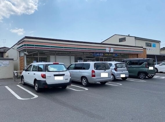 物件外観写真7　(セブンイレブン　金光学園前店まで150m)