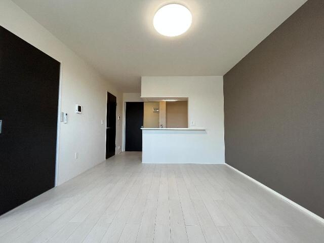 物件内観写真9　(リビング)