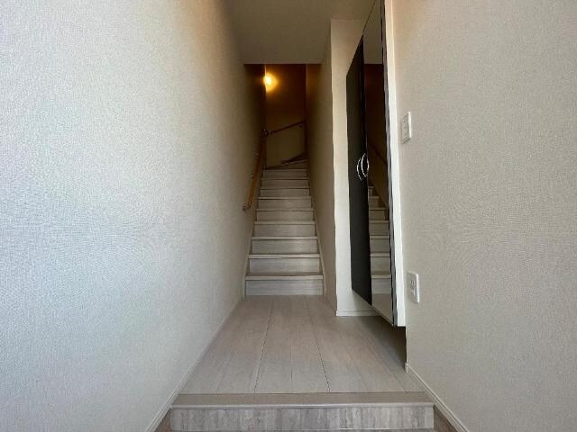 物件内観写真22　(玄関)