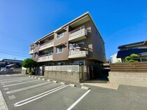 山陽本線（中国） 倉敷駅 3階建 築8年の外観写真