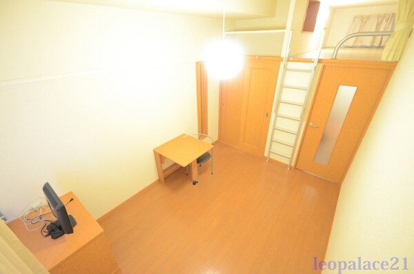 寝室(備品や設備仕様は号室等により異なります。現地をご確認下さい。)